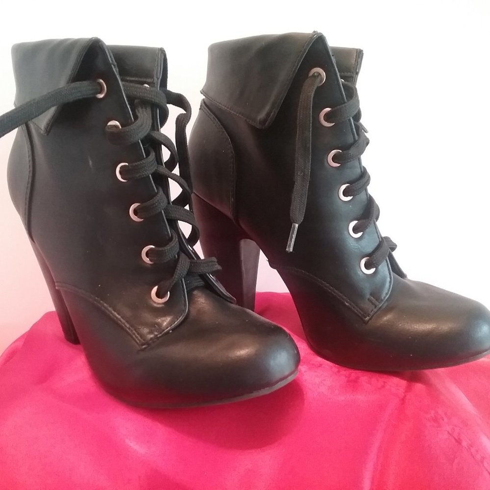 Bamboo boots